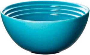 Le Creuset 11-19 Blau Schale Elegance, Durability, and Versatility